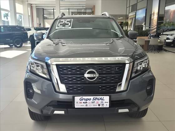 NISSAN FRONTIER 2.3 16V TURBO DIESEL PLATINUM CD 4X4 AUTOMÁTICO NISSAN FRONTIER 2.3 16V TURBO DIESEL PLATINUM CD 4X4 AUTOMÁTICO